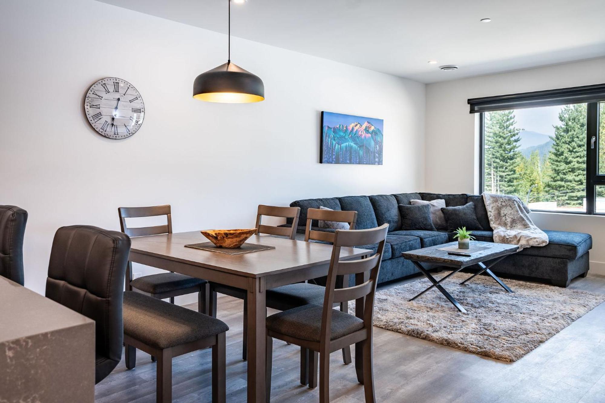 Alpine Haven By Revelstoke Vacations Apartment Exterior photo